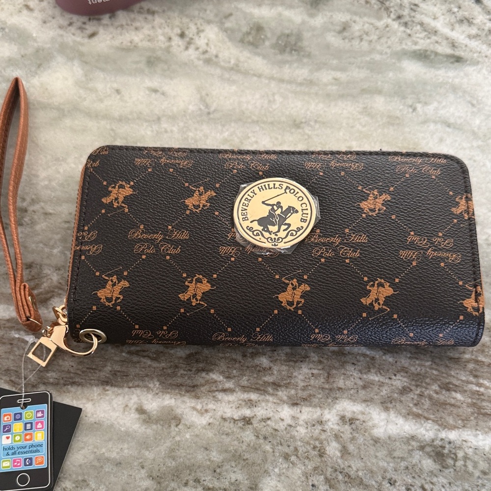 Beverly Hills Polo Club Black Brown Wristlet